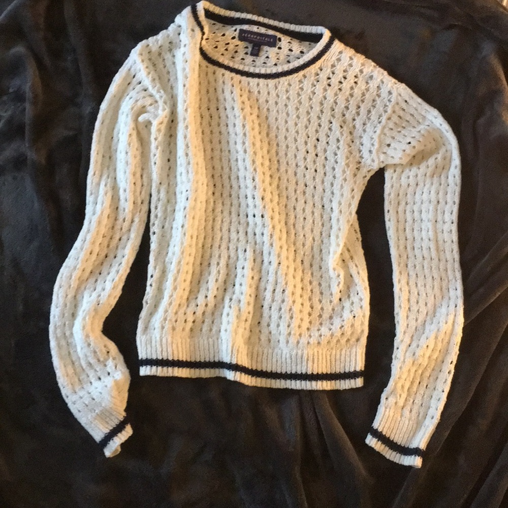 Aeropostale cute sweater!